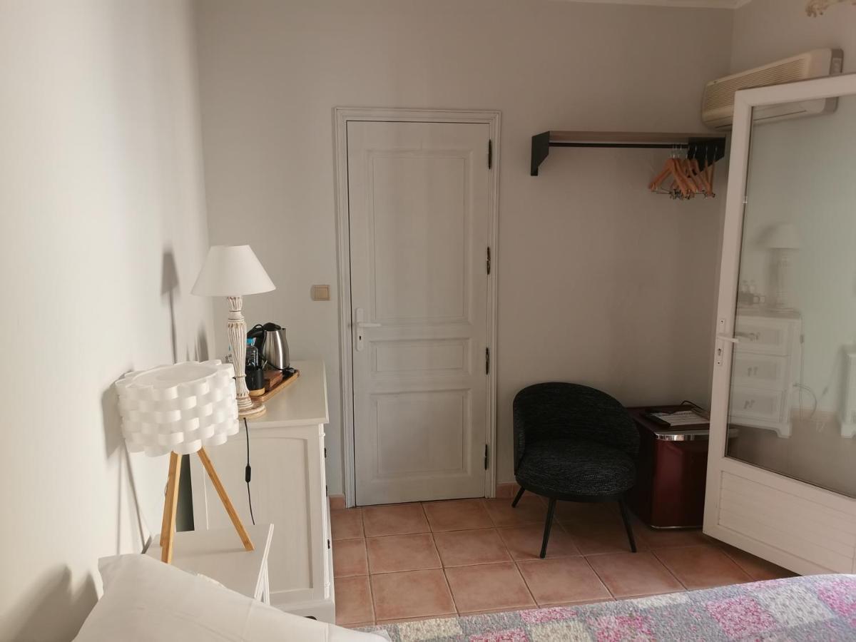 Tre Castelli Bed & Breakfast Монтичело Екстериор снимка