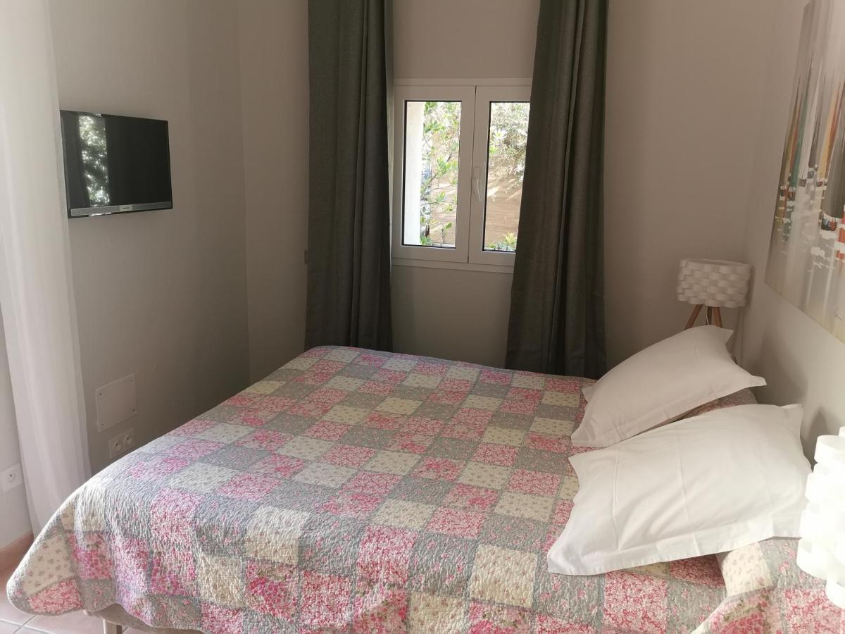 Tre Castelli Bed & Breakfast Монтичело Екстериор снимка