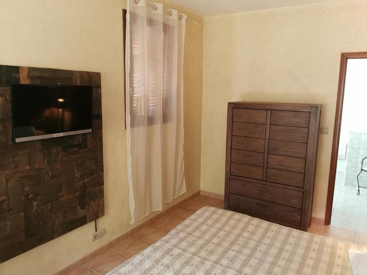 Tre Castelli Bed & Breakfast Монтичело Екстериор снимка