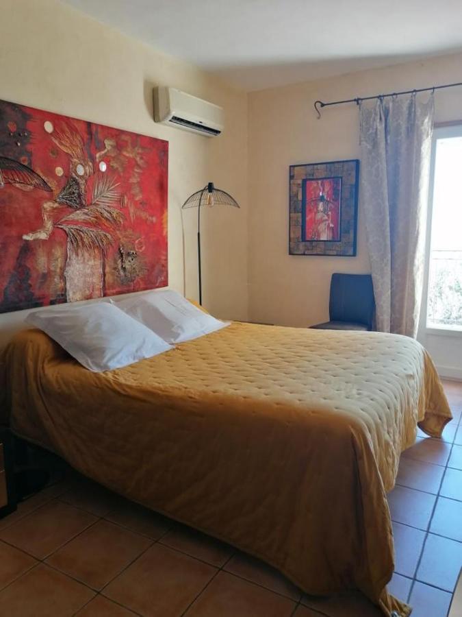 Tre Castelli Bed & Breakfast Монтичело Екстериор снимка
