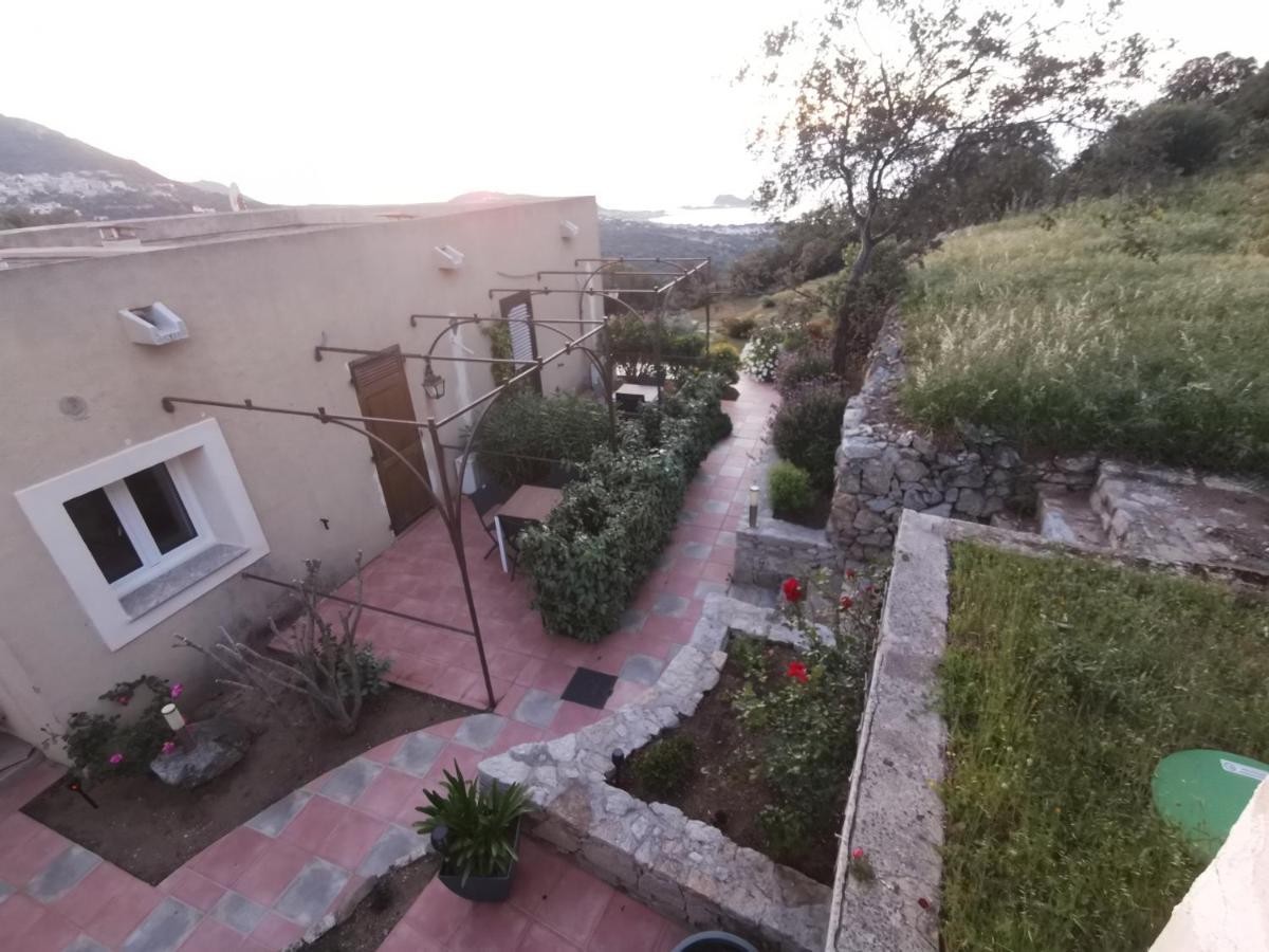 Tre Castelli Bed & Breakfast Монтичело Екстериор снимка