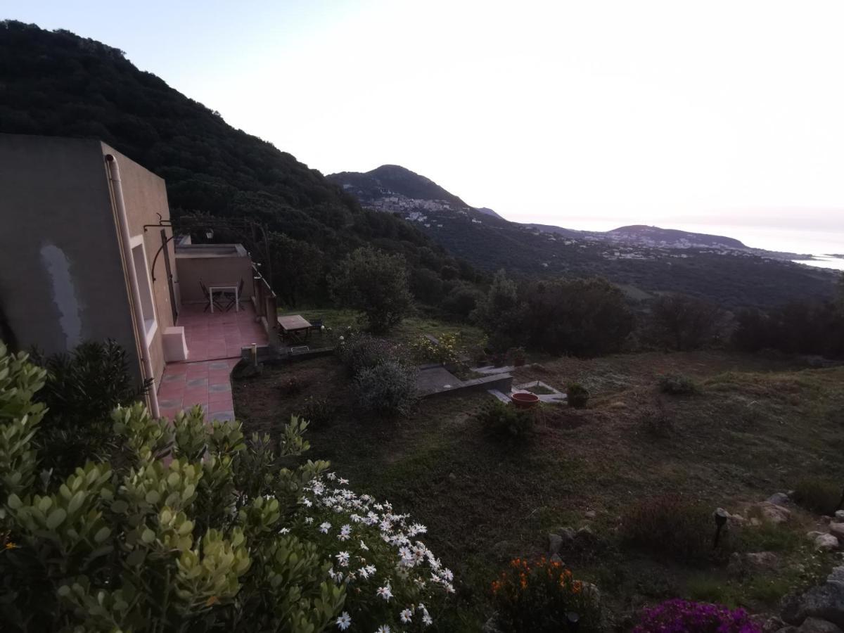 Tre Castelli Bed & Breakfast Монтичело Екстериор снимка