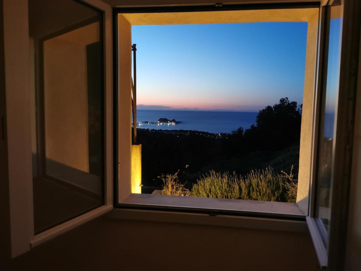 Tre Castelli Bed & Breakfast Монтичело Екстериор снимка