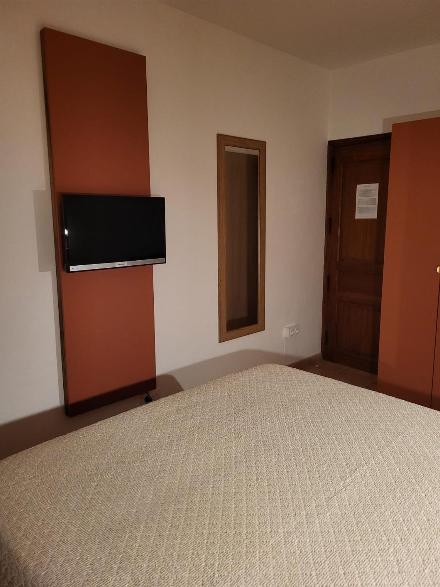 Tre Castelli Bed & Breakfast Монтичело Стая снимка
